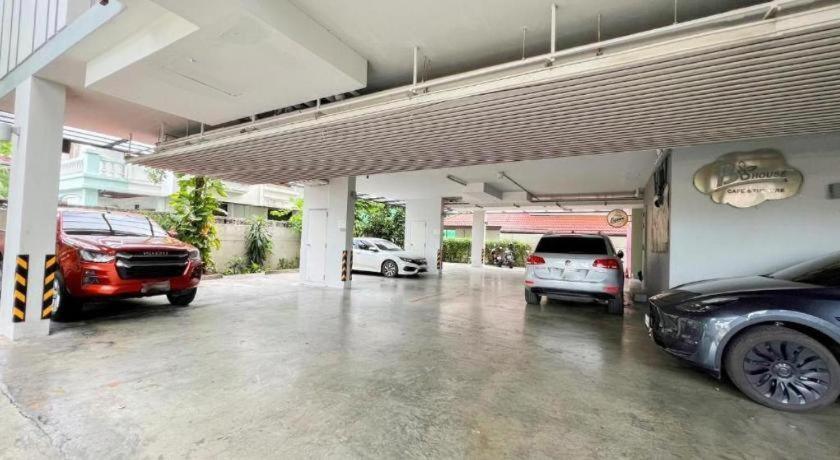 Bb House Mini Suite Hotel Bangkok Buitenkant foto