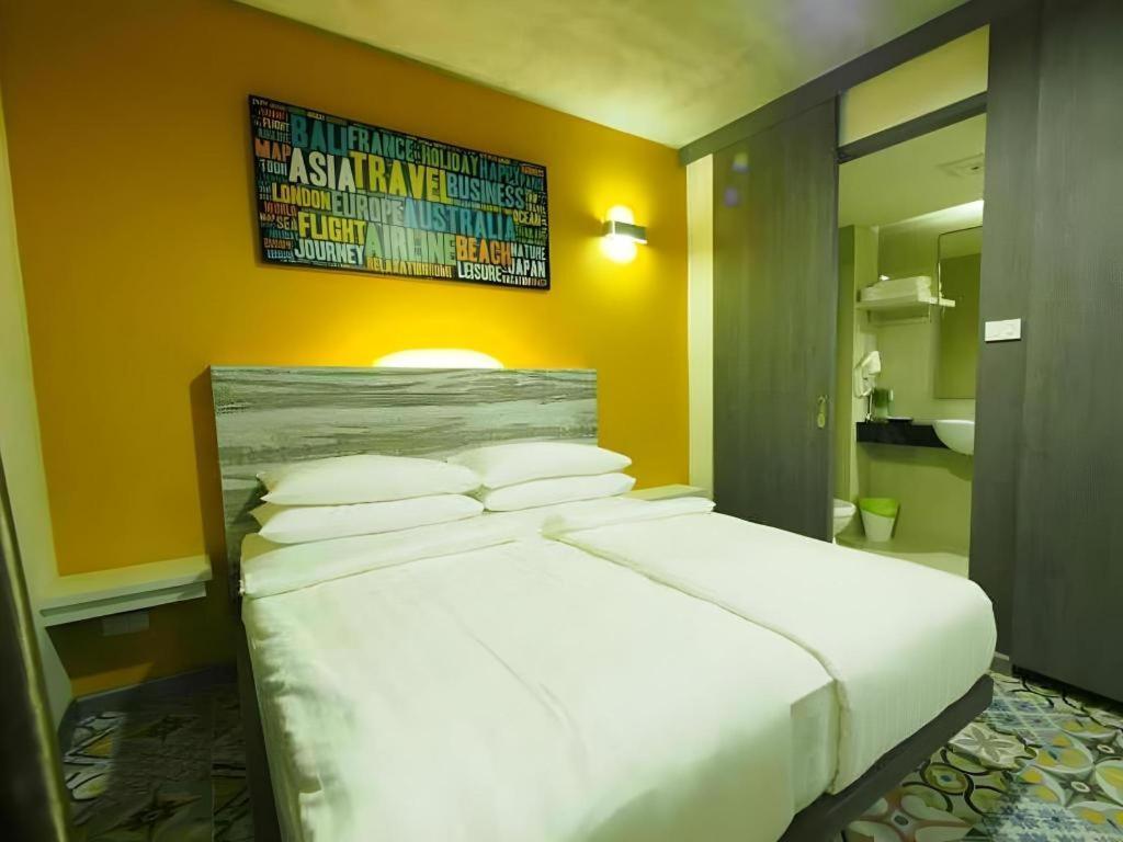 Bb House Mini Suite Hotel Bangkok Buitenkant foto